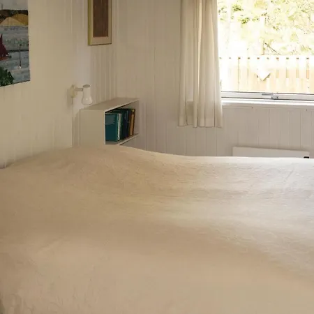 בית נופש Three-bedroom Holiday In Nykobing M